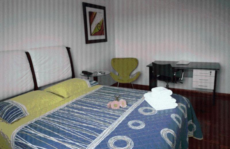 Cristal Executive Hotel Francisco Beltrão Стая снимка